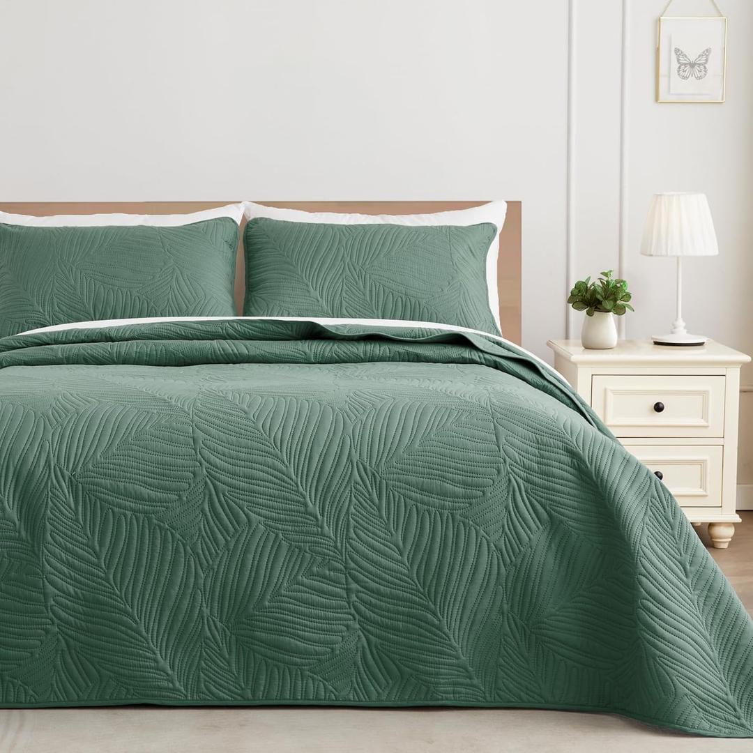 Exclusivo Mezcla Queen Quilt Bedding Set, Lightweight Green Quilts Queen Full Size for All Seasons, Soft Microfiber Bedspreads Coverlets Bed Cover with Leaf Pattern, 3 Piece (Queen (90''X96''))