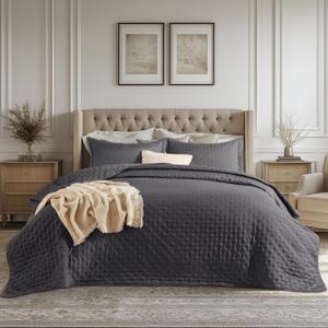 Bedsure King Quilt Set - Ultra Soft Quilt Bedding Set for Modern & Scandinavian Bedrooms, Lightweight All-Season King Size Comforter with 2 Pillow Shams, Charcoal Summer Bedspread Coverlet 106x96 Inch (14 - Charcoal - Clover)