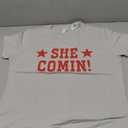 She Comin! Most Wanted Cowboy Cow Girl T-Shirt L