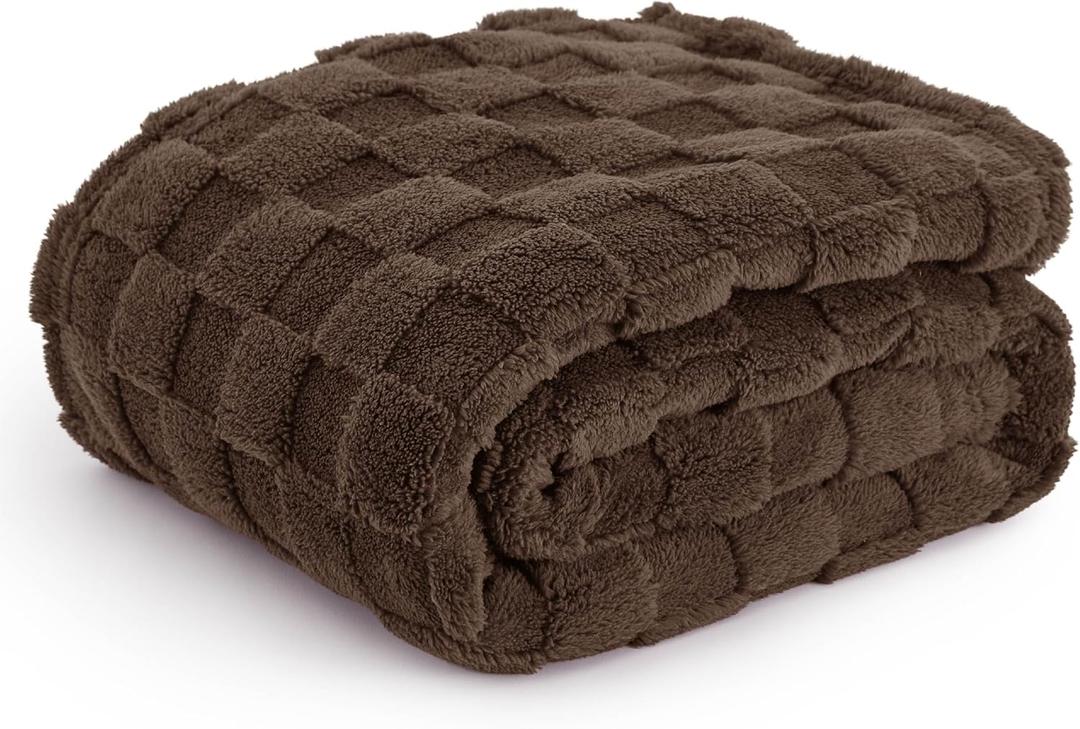 Bedsure GentleSoft Twin Blanket for Bed Brown - Super Soft Cozy Blankets for Women Men Girls, Cute Fuzzy Fleece Throws for Bedroom Couch, 60x80 Inches