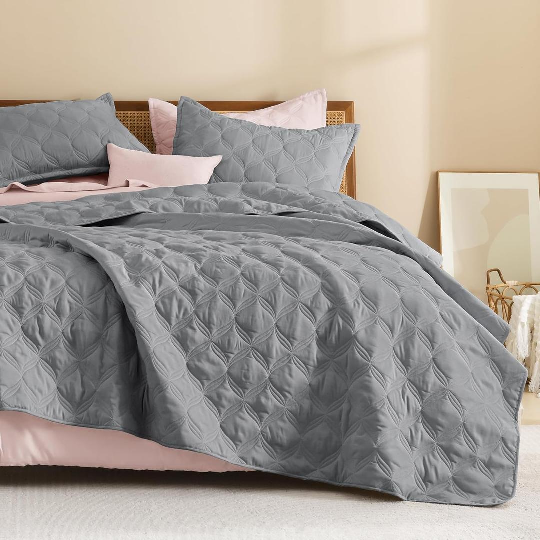 Litanika California King Quilt Bedding Set, Medium Grey Oversized Lightweight Comforter Bedspreads & Coverlets, Boho Farmhouse Bedding Cover Bed Decor All Season, 3 Pieces (1 Quilt, 2 Pillowcases)