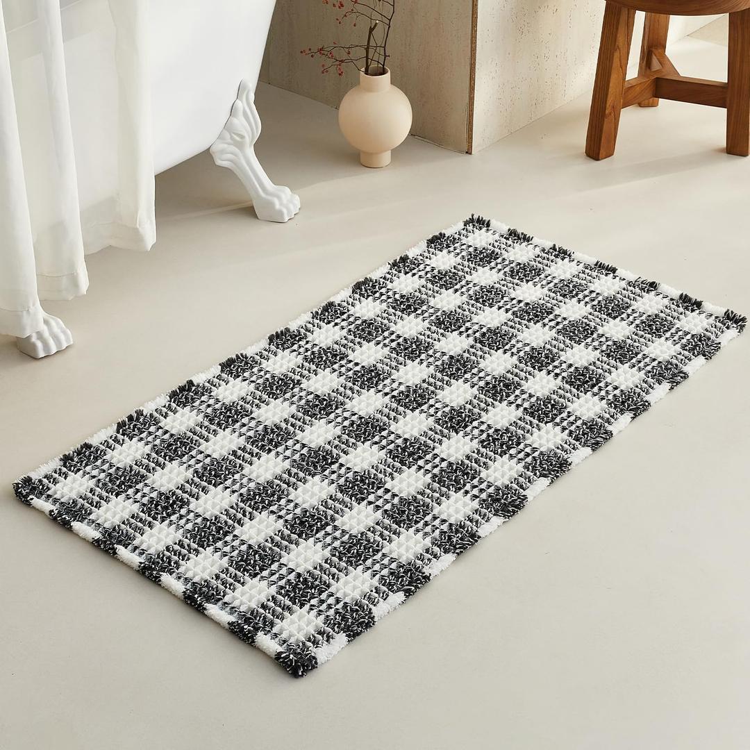TYUU Waffle Bath Mat, Boho Bathroom Rugs Non Slip Washable Absorbent Checkered Bathroom Mat Quick Dry Farmhouse Bathroom Decor, 48"x24" Black and White