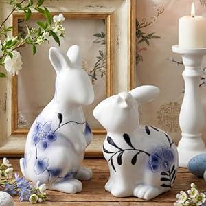 Simgoing 2 Pack Easter Bunny Figurines Chinoiserie Blue White Floral Rabbit Tabletop Decorations Resin Toile De Jouy Rabbit Bunny Statues Happy Easter Vintage Table Decor for Spring Home Centerpieces