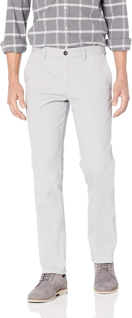 Amazon Essentials Men's Slim-Fit Wrinkle-Resistant Flat-Front Chino Pant (32W x 28L, Grey)