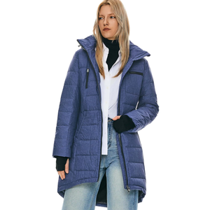 Orolay Women's Winter Down Jacket Long Quilted Puffer Coat Warm Hooded Slim Fit Outerwear, L