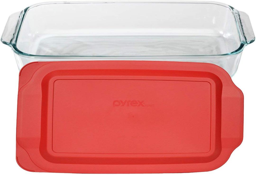 Pyrex SYNCHKG117579 Basics 3 Quart Glass Oblong Baking Dish with Red Plastic Lid-9 inch x 13 Inch, 5, Clear