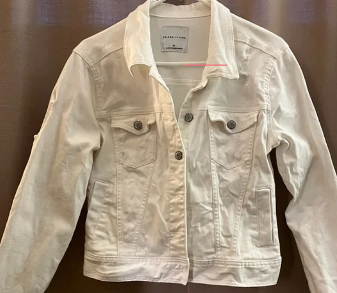 Celebrity Pink, off white, jacket Large Celebrity Pink, off white, jacket Large