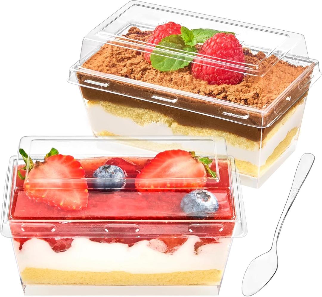 Qeirudu 5 Oz Mini Dessert Cups with Lids and Spoons, 50 Pack Clear Rectangle Parfait Cups, Small Plastic Serving Bowls for Tiramisus, Cakes, Mousses, Puddings