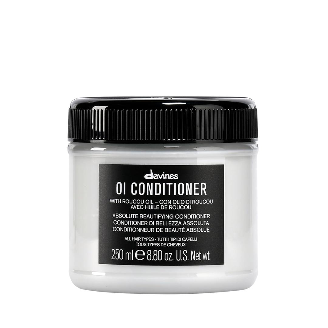 Davines OI Conditioner, Rich Creamy Hydrating Conditioner for All Hair Types - Accelerates Drying, Protects Structure & Adds Shine with Antioxidant Roucou Oil - Softens & Detangles, 8.45 Fl Oz