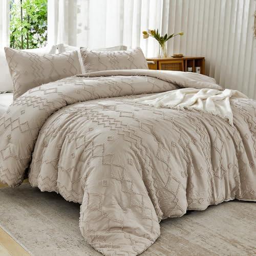 DelightHome Queen Comforter Set Khaki, 3 Pieces Boho Tufted Lightweight Fall Bedding Comforter Set for Queen Bed, Soft Fluffy Bed Comforter Tan (90x90In Comforter & 2 Pillowcases)