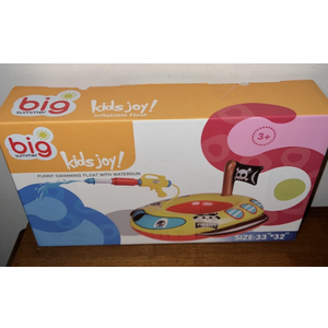 Big Summer Kids Joy Funny Swimming Float With Water Gun NEW! 33”x32”
