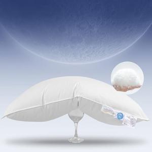 Baauye Luxury Canadian White Goose Down Pillow King Size- 1050+ Fill Power, Soft for Sleeping, Fluffy Pillow for Neck Pain Relief, Hotel Bed Pillows for Side Sleeper (1 Pack, 20"x36")