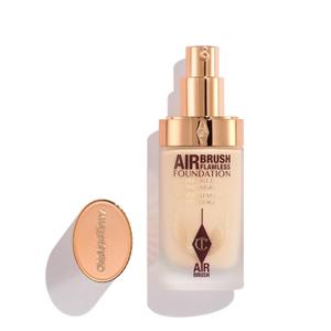 Charlotte Tilbury Airbrush Flawless Matte Foundation - Full Coverage Liquid Makeup with a Natural-Matte Finish - Smoothes & Blurs Pores - Waterproof & Transfer Resistant - 3 Neutral