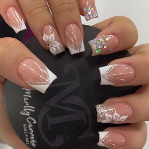 24Pcs Short Press on Nails French Tip Fake Nails White Flower Press ons Glitter Sequins Square False Nails Luxury Star Nail Charms Design French Glue on Nails Spring Artificial Stick on Nail for Women
