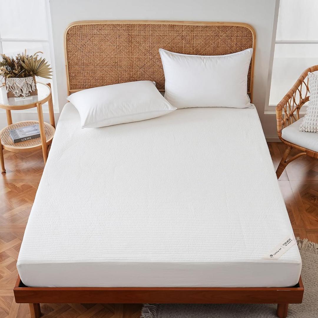 YOUR MOON Natural Wool Mattress Pad Queen  200GSM Organic Australian Wool Mattress Topper, Quilted Fitted Mattress Bed Cover with 16" Deep Pocket, Hypoallergenic Cotton Cover (White)