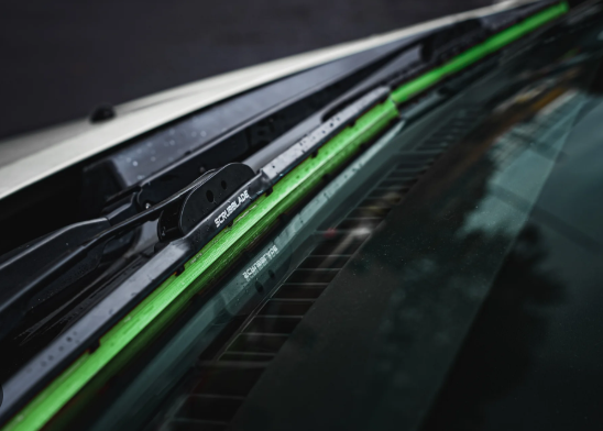 2 x OEM Quality Wiper Blades for Volkswagen Passat 2015-2021 Golf VII 2012-2021 Audi A3 2012-2021, OE Genuine Style (26" + 18" Front Wiper Blades)