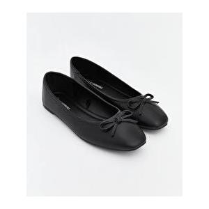 SM New York Women's Size 8 Ballet shoes