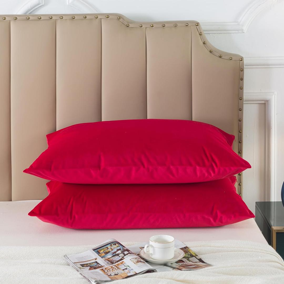 H HOUSEHOLD Set of 2 Velvet King Size Pillowcase, Soft and Cozy Luxury Fuzzy Flannel 20x36 Inches Pillow Cover with Zipper (King (20 x 36 Inch), Red)