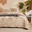 Luxury Soft Velvet Quilt Set Full Queen Size - Lightweight Velvet Bedding Set for All Season, Oversized Bedspread Coverlet Comforter Set with 2 Pillow Shams, Beige Brown, Diamond
