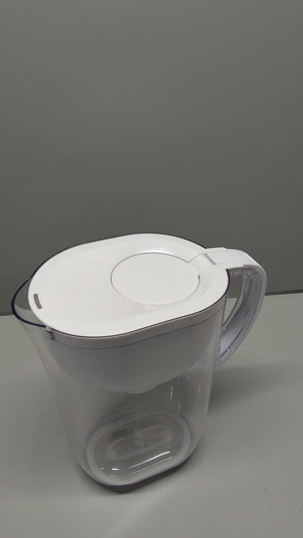 Brita Large Water Filter Pitcher for Tap and Drinking Water with SmartLight Change Indicator, Includes 1 Standard Filter, BPA-Free, Lasts 2 Months, 10-Cup Capacity, Bright White