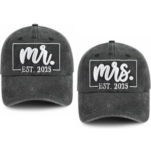 Mr and Mrs Gifts 2025, Embroidered Engagement Party Decorations Baseball Cap, Adjustable Couples Gifts Groom Bride Hat, Birthday Honeymoon Wedding Gifts Black (Black)