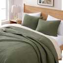 WRENSONGE King Size Quilt-3 Pieces Lightweight Bedspreads Olive Green King Quilt Bedding Set for All Seasons, Soft Summer Coverlet with 2 Pillow Shams Suitable for Bed, Couch, Quilt Blanket