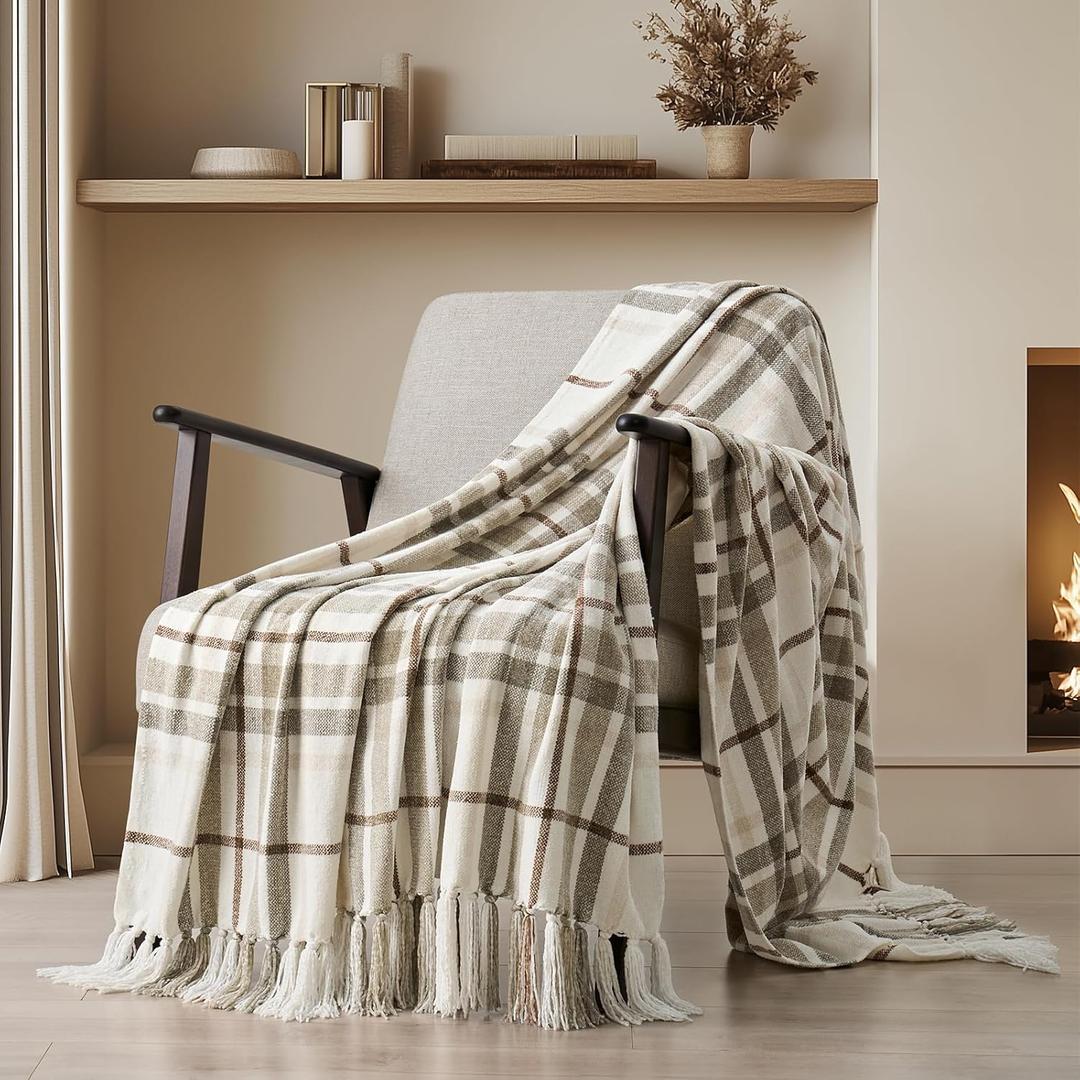 EVERGRACE Plaid Chenille Throw Blanket for Couch, Super Soft Cozy Decorative Farmhouse Plaid Throw with Tassels, Lightweight Chenille Knit Throw for Bed Sofa Gift Home Decor, Beige 50x60 (Plaid Beige & White)