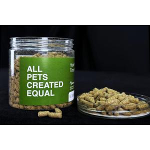 Hand-Fed Timothy Hay Pellets - 0.4 lbs of Hand-Fed Pellets for Guinea Pigs, Rabbits, Chinchillas, Instant Bonding with Addictive Feeding Fun - an Exclusive Delight from Guinea Loft