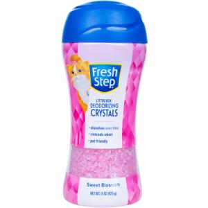 Fresh Step Cat Litter Crystals in Sweet Blossom Scent - Cat Litter Box Deodorizer - Combats Odors and Neutralizes Smells to Keep Your Home Clean, 15 Ounce