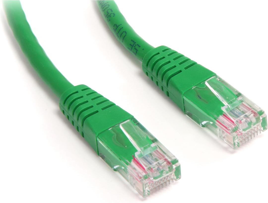StarTech.com Cat5e Ethernet Cable - 10 ft - Green - Patch Cable - Molded Cat5e Cable - Network Cable - Ethernet Cord - Cat 5e Cable - 10ft (M45PATCH10GN)