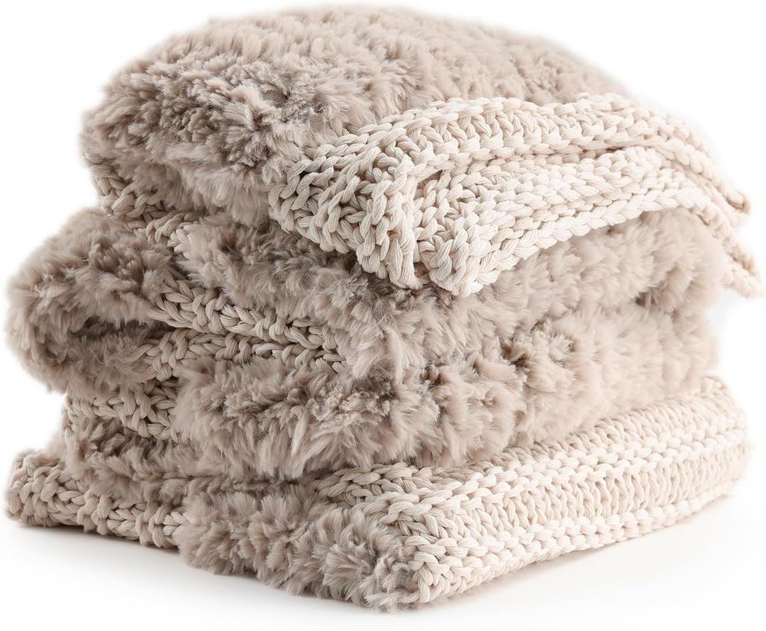 YnM Ultra Soft Fuzzy Throw Blanket, Hand Knit with Faux Rabbit Fur and Cotton Chunky Yarn, Reversible Thick Fluffy Throws, Home Décor Piece for Couch, Sofa & Bed, Oatmeal 60x80 Inch