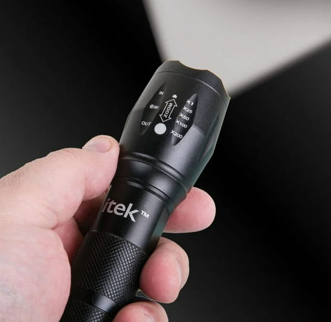 Itek Mega Light Military Grade Tactical Zoomed Flashlight
