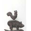 Cast Iron Farm Animals Paper Towel Holder - Freestanding Metal Paper Towel Holder for Kitchen Countertop and Bathroom - Home Decor and Farmhouse Kitchen Accessories
