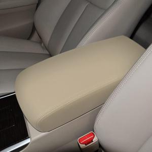 AOMSAZTO Carbon Fiber Armrest for 2011-2019 Ford Explorer Black