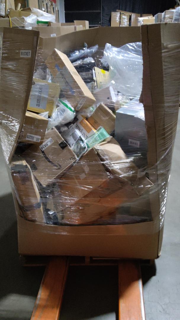 Pallet of Salvage Items