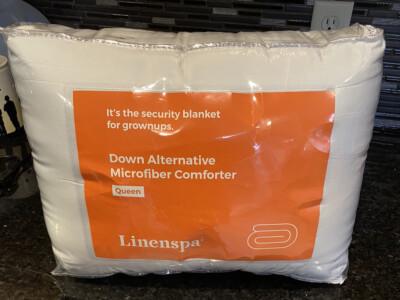 Linenspa All-Season Down Alternative Quilted Comforter LinenspaSoft, Hypoallergenic Microfiber Filling , Queen, White