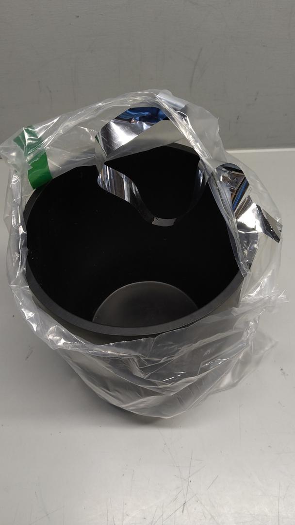 YEW DESIGN Matte Black Round Compact Trash Can Mini, 2 Gallons / 7.5L Garbage Bin, Tiny Wastebasket for Bathrooms, Office, Under Desk, Bedroom, Laundry Room, Kitchen, Kids Room, and Dorm, Black Ground