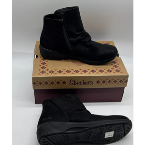 Skechers Women's Vegan Scotchgard Arya-Fresher Trick Ankle Boot in black size 7.5