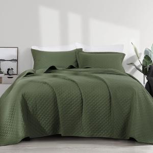 HOMBYS 3 Piece Oversized King Quilt Set Bedspread 120x132 Reversible Lightweight Coverlet Alaskan King Summer Comforter Set (Alaskan King 120x132, Green) (Olive)