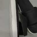 Calvin Klein Peari, 7