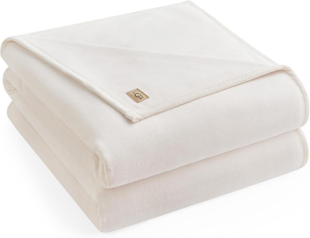 UGG Coco Queen Fleece Blanket for Bed  Luxury Room Decor, Plush & Warm Queen Blanket for Bed, Gifts for Teens and Women, 90" x 92", White Snow