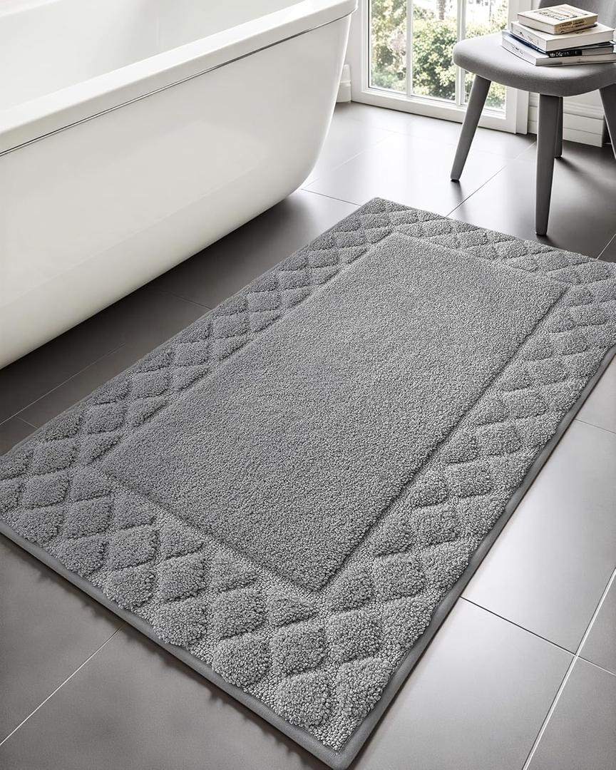 Color&Geomety Grey Bathroom Rugs, Ultra Soft Plush Bathroom Mat Super Absorbent Microfiber Fabric, 24"x36", Washable, Non Slip Bath mats for Outside Shower, Tub, Home Decor