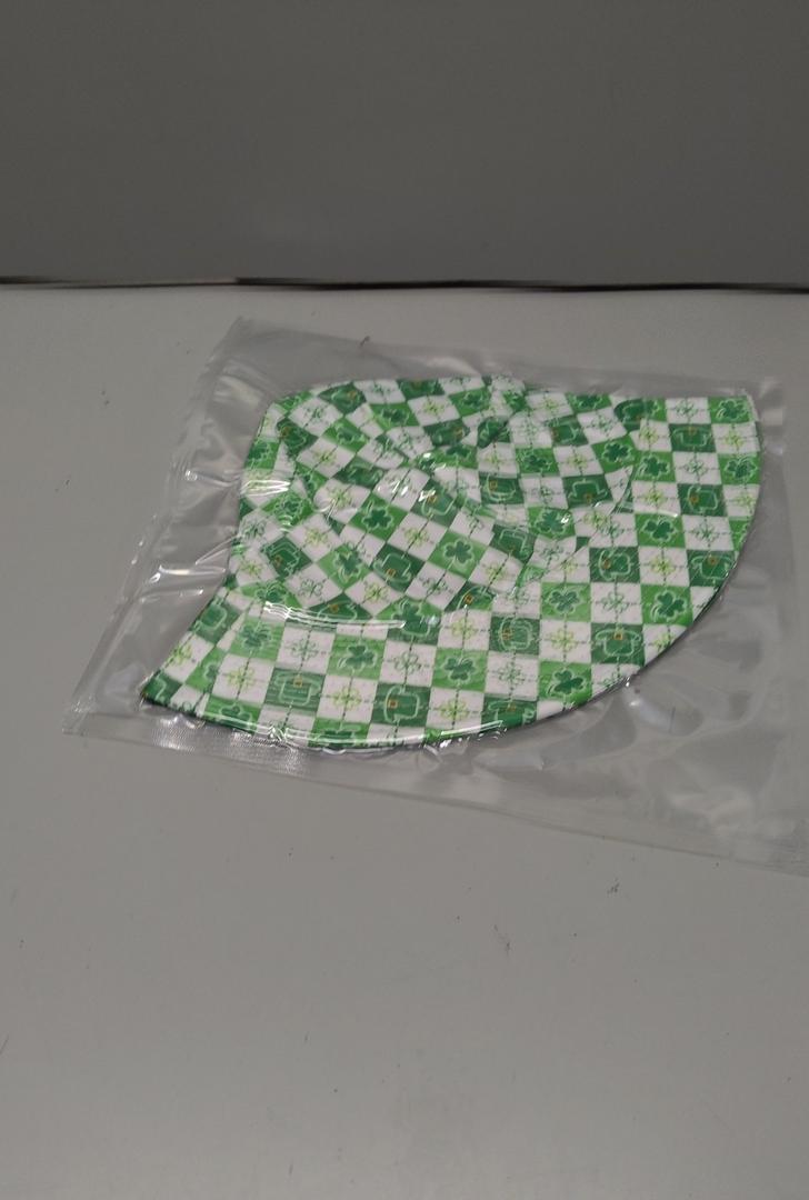 QXFHULV Printed Bucket Hat - Reversible Packable Summer Travel Beach Sun Cap for Men Women Teens (Clover Plaid)