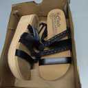 Skechers womens Summers Size 6