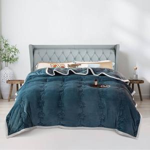 ShowyLive Extra Thick Blanket for Sofa Recliner Bed, Warm 3 Layers Flannel Blanket for Winter Autumn, Plush Quilt, Breathable Velvet Comforter, Washable Throw Blanket 810gsm (Blue 200x230cm)