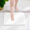 Disolla White Bathroom Rug 17x24 - Non-Slip Plush Small Bath Mat, Highly Absorbent & Ultra Soft Fluffy Floor Mat, Machine Washable for Shower and Tub