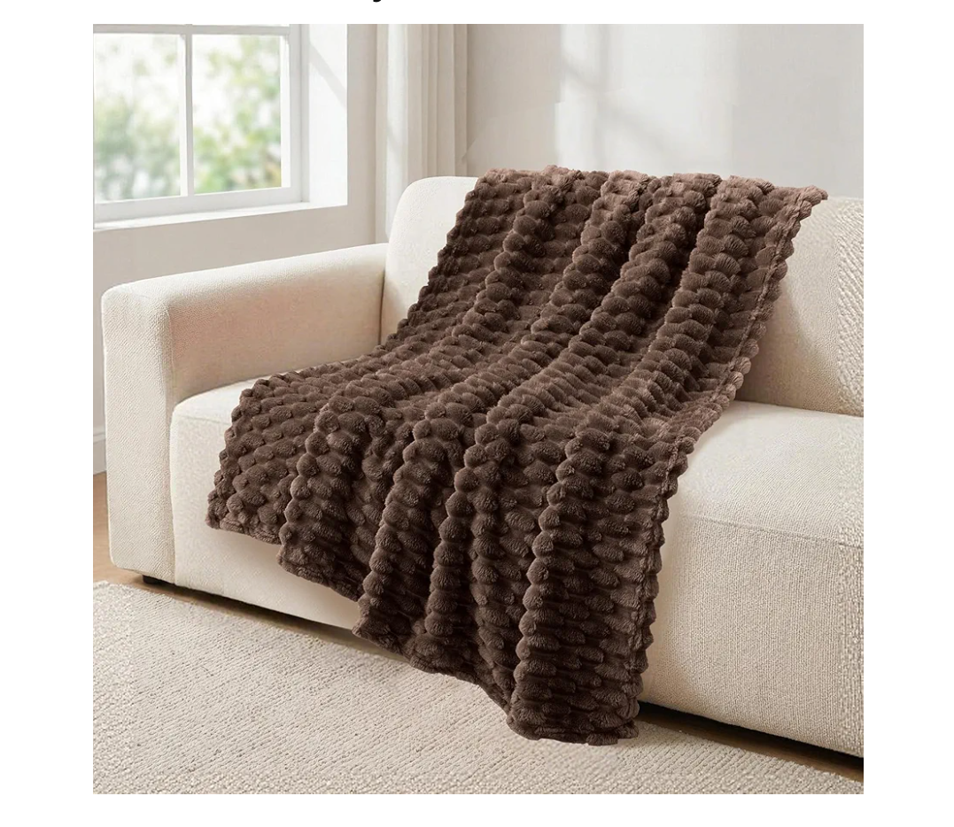 Vessia Flannel Fleece Throw Blanket, 3D Jacquard Brown Fuzzy and Warm Blanket for Couch, Sofa, Bed, 300GSM Super Soft Touch Cozy Home Decor for All Seasons (50x70 inches)