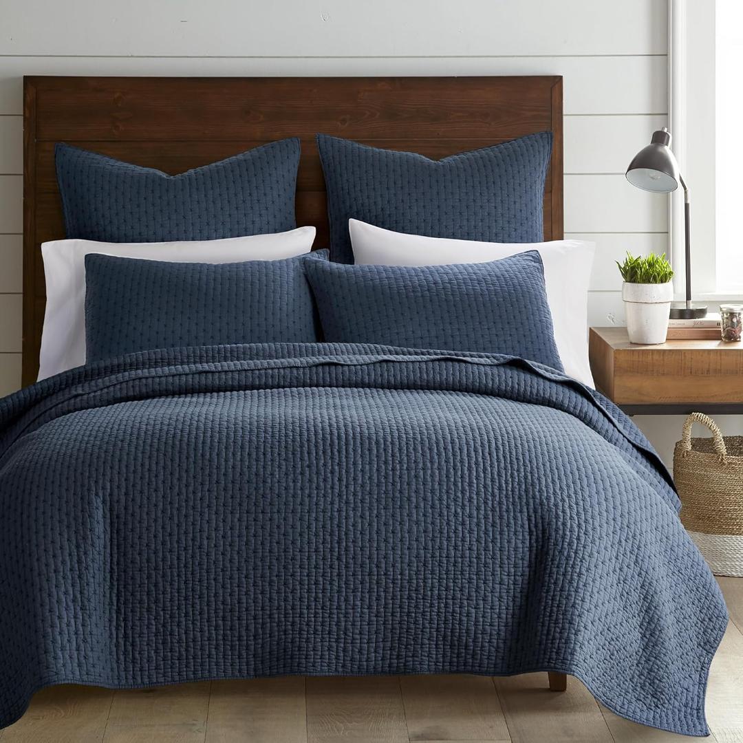 Levtex Home Cross Stitch Reversible Full/Queen Quilt Set (88x92in) with 2 Pillow Shams (26x20in) - Stitch Texture - Navy - Cotton Full/Queen Size Quilt Bedding Set - Lightweight, Soft, Pre-Washed