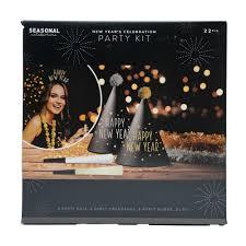 Seasonal Celebrations New Years Eve Black Paper Party Accessory Kit