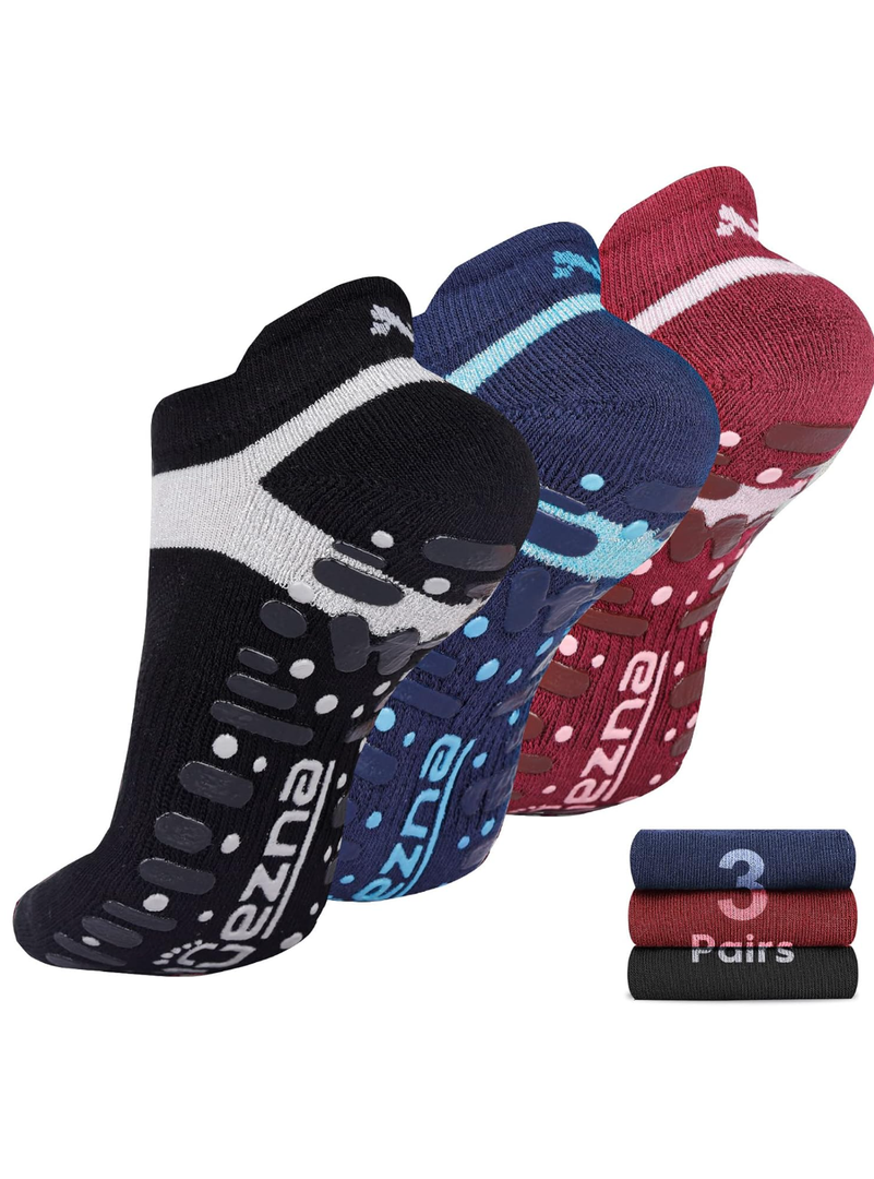 Muezna Non Slip Yoga Socks for Women, Anti-Skid Pilates, Barre, Hospital Socks with Grips, Size 5-10
